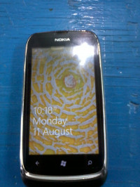 Black Nokia Lumia 610