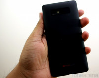 Black HTC Desire 600