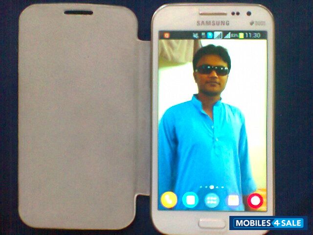 White Samsung Galaxy Grand Quarttro