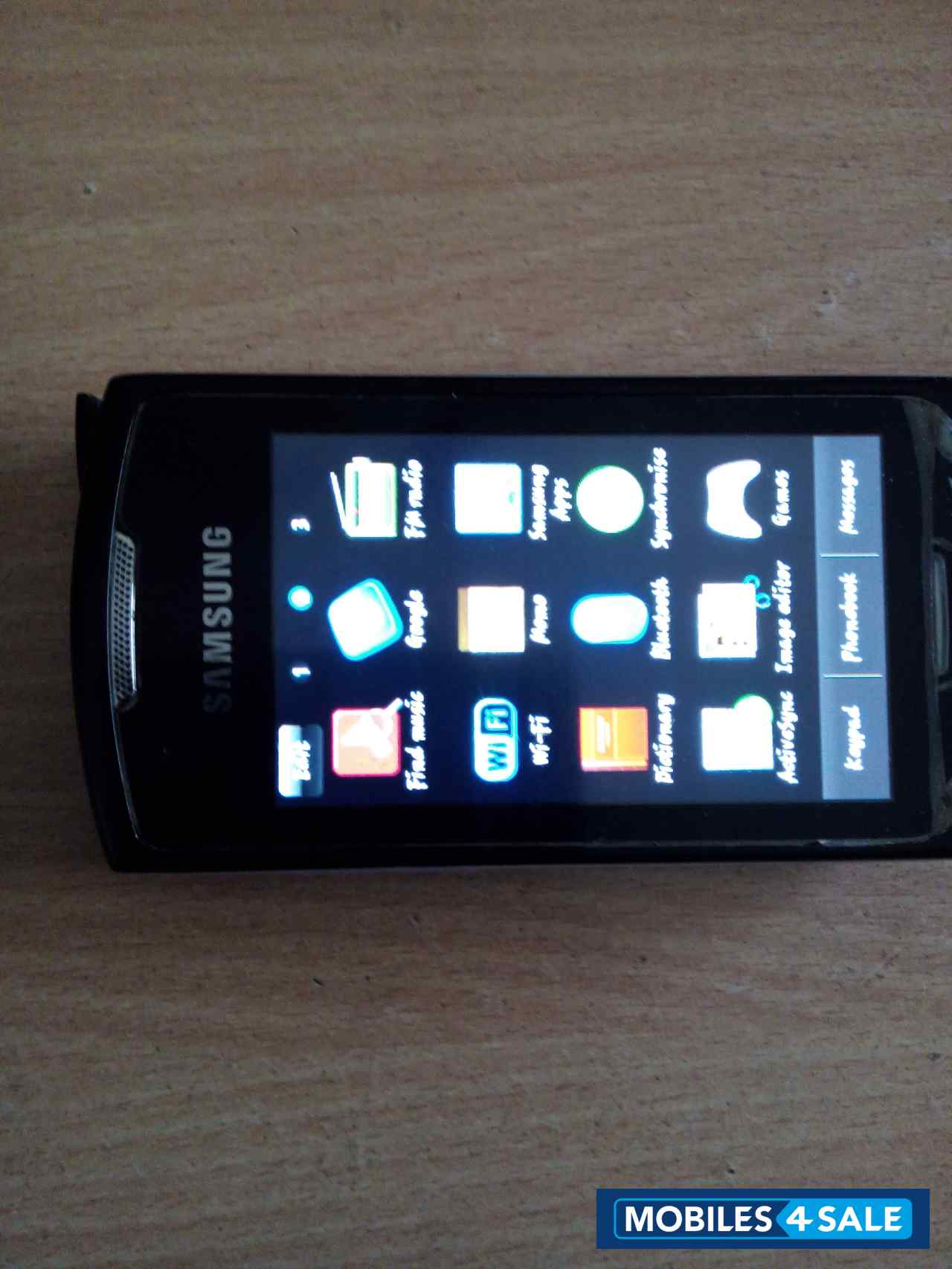 Black Samsung Monte
