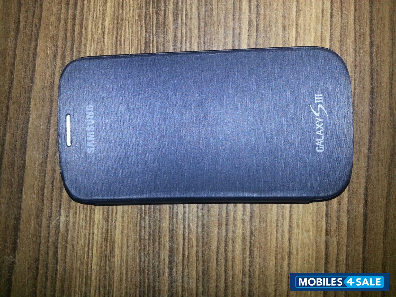 White Samsung Galaxy S3