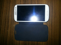 White Samsung Galaxy S3