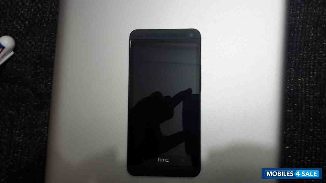 Black HTC One