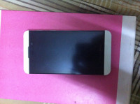 White BlackBerry Z10