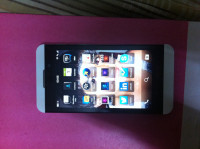 White BlackBerry Z10