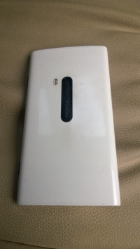 White Nokia Lumia 920