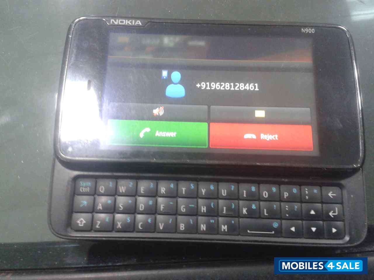 Black Nokia N900