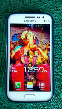 White Samsung Galaxy Grand Quarttro