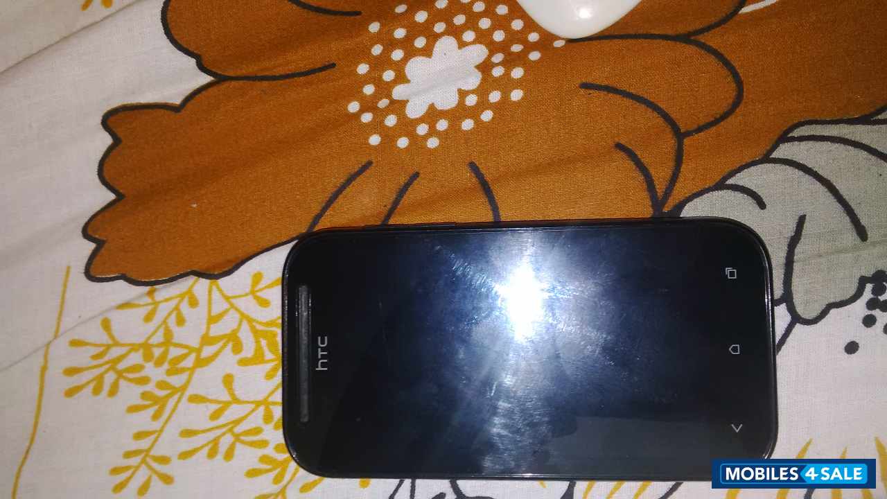 Black HTC Desire SV