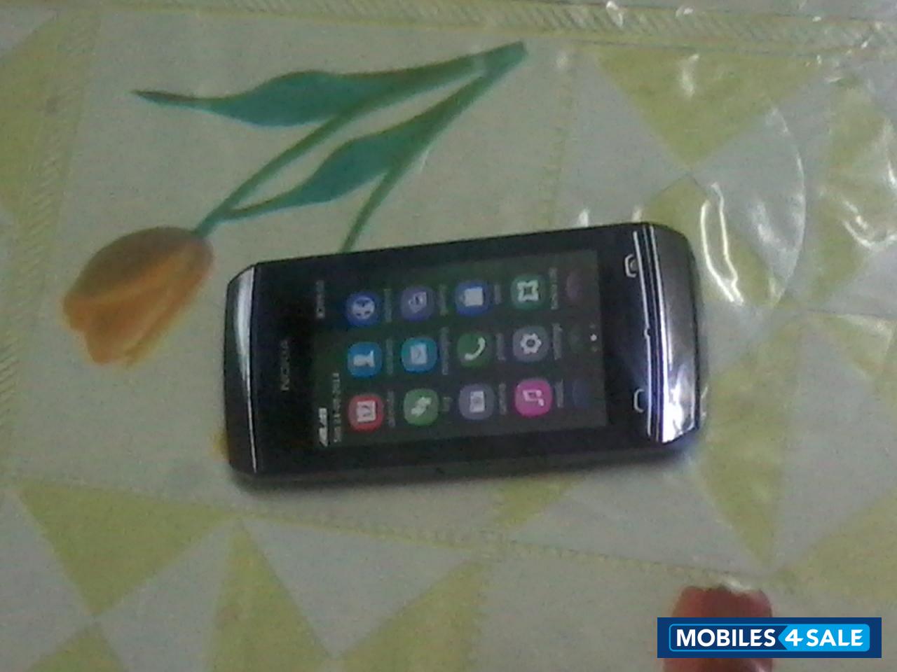 Black Nokia Asha 305
