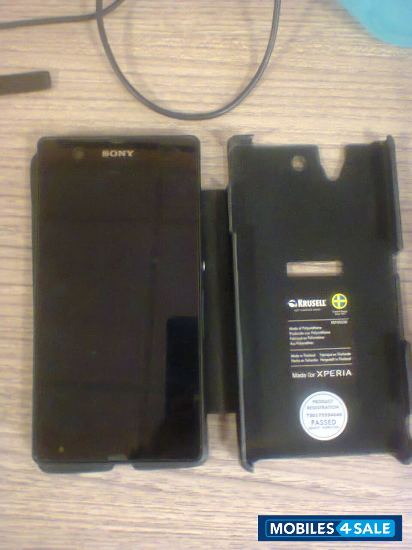 Black Sony Xperia Z