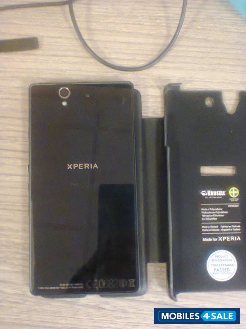 Black Sony Xperia Z