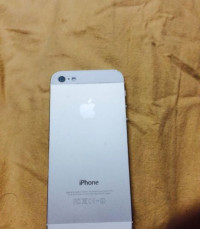 White Apple iPhone 5