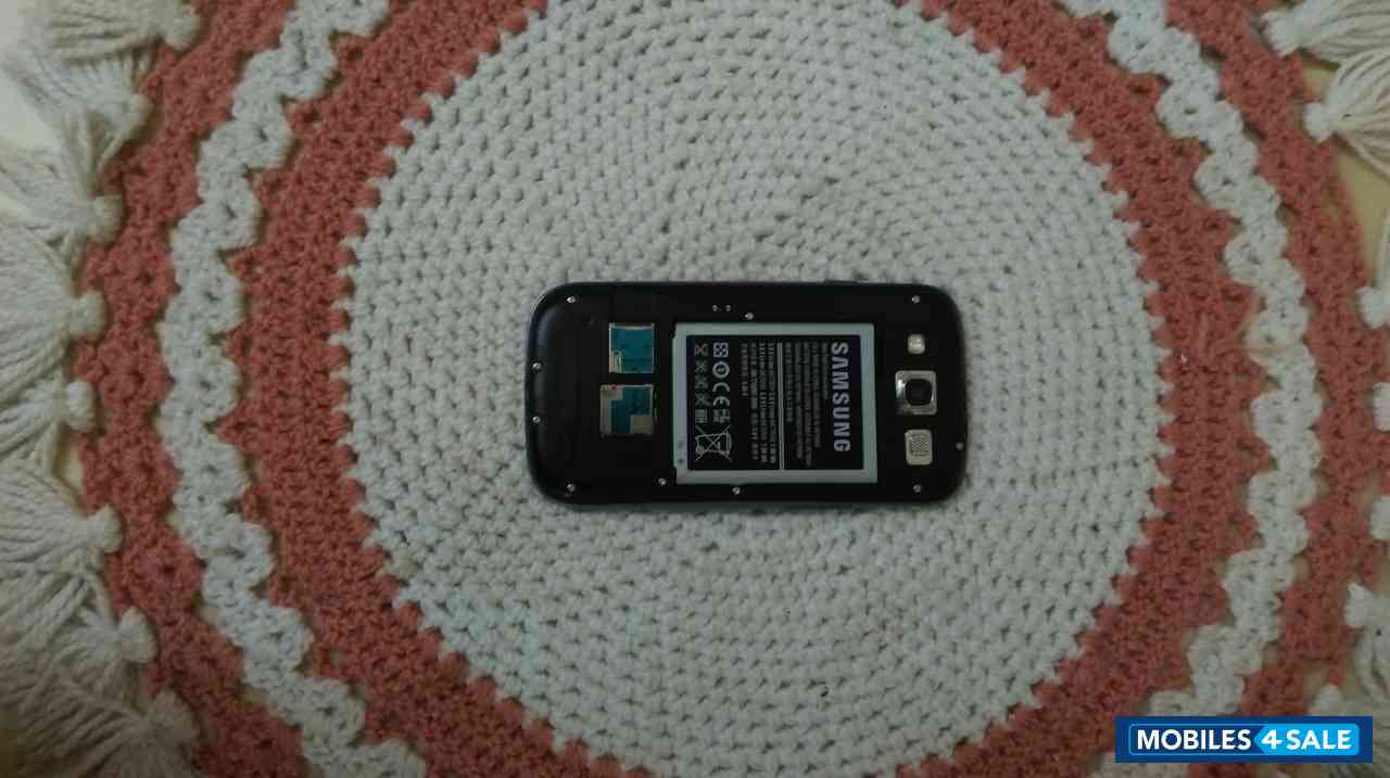 Blue Samsung Galaxy S3