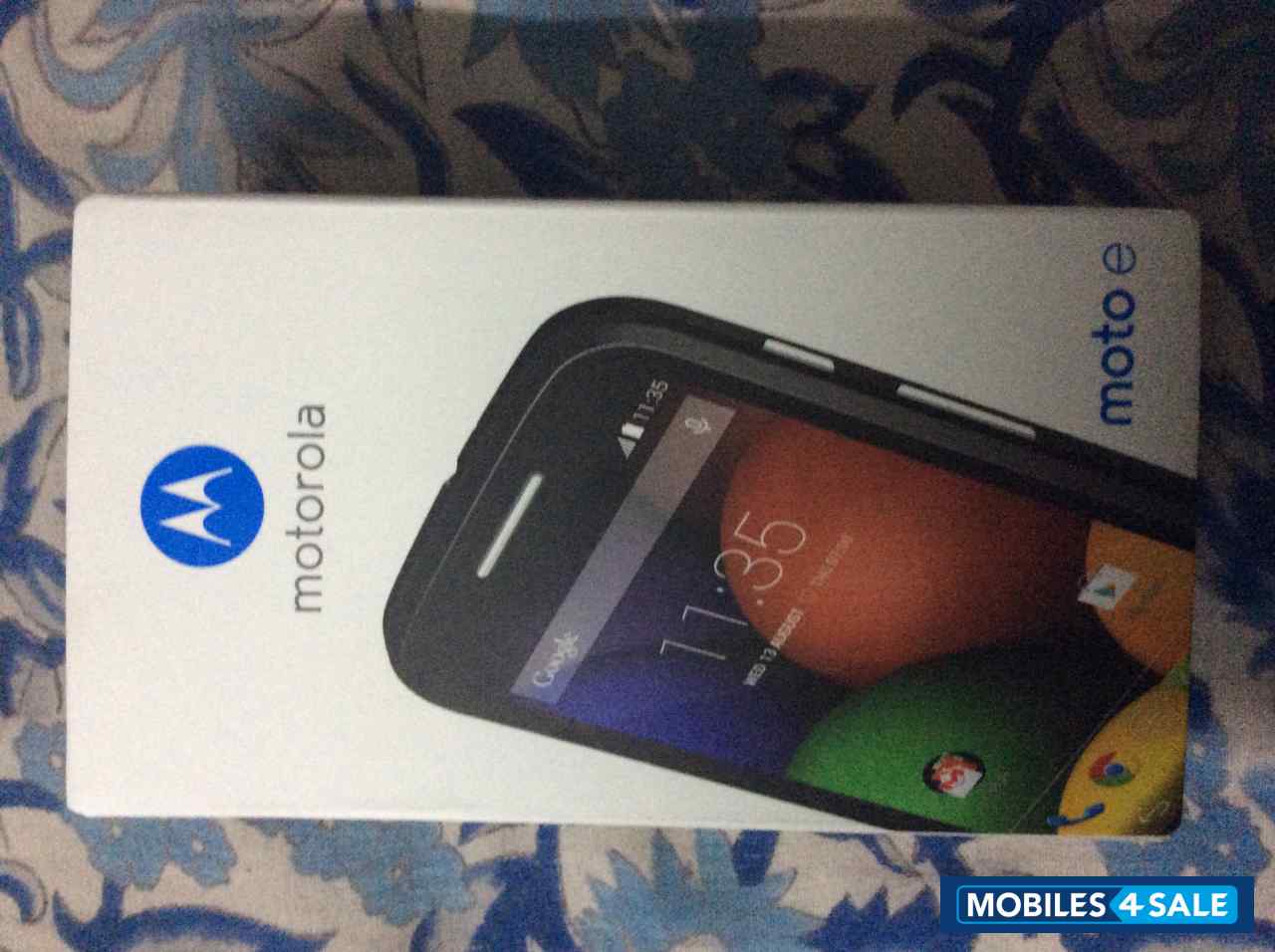 Black Motorola MOTO E
