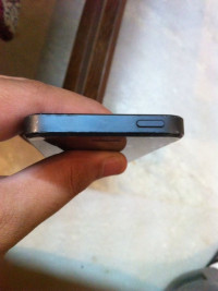 Black Apple iPhone 5