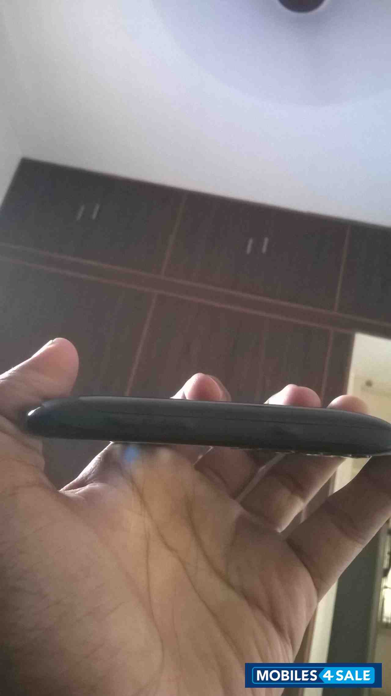 Black BlackBerry Curve 9220