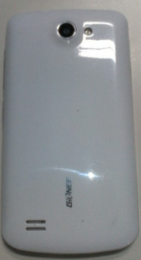 White Gionee Pioneer P3