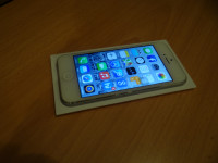 White Apple iPhone 5