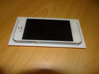 White Apple iPhone 5