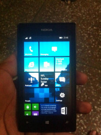 Black Nokia Lumia 520