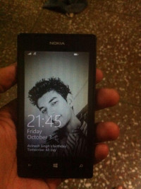 Black Nokia Lumia 520