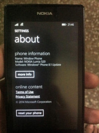 Black Nokia Lumia 520