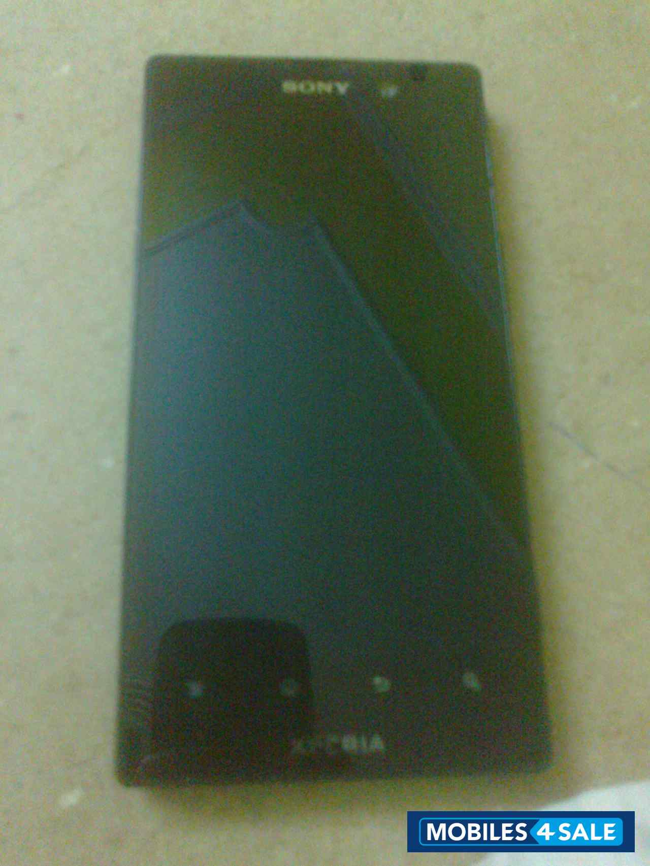 Black Sony Xperia ion