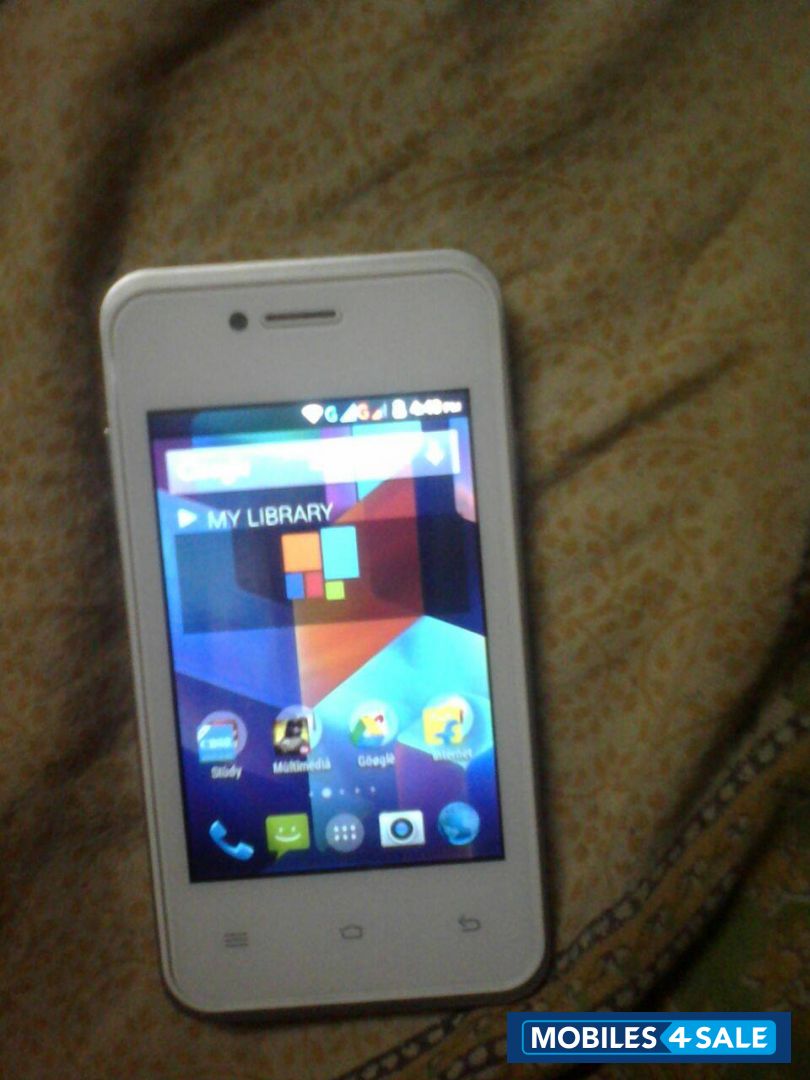 White Karbonn A52 Plus