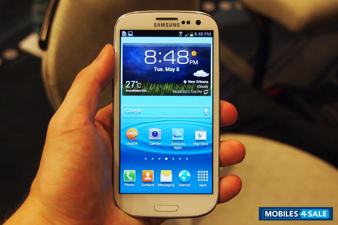 White Samsung Galaxy S3