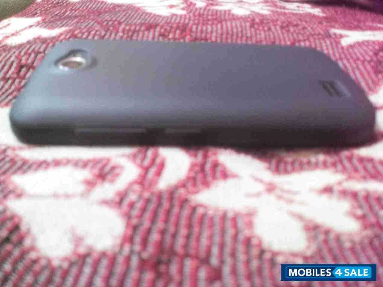 Black Gionee Pioneer P3