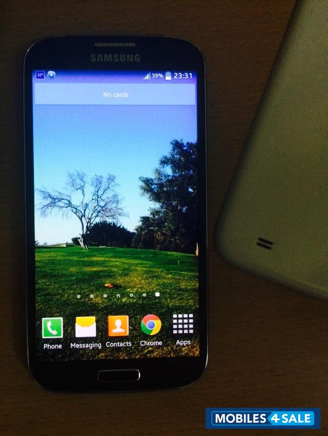 Black Samsung Galaxy S4