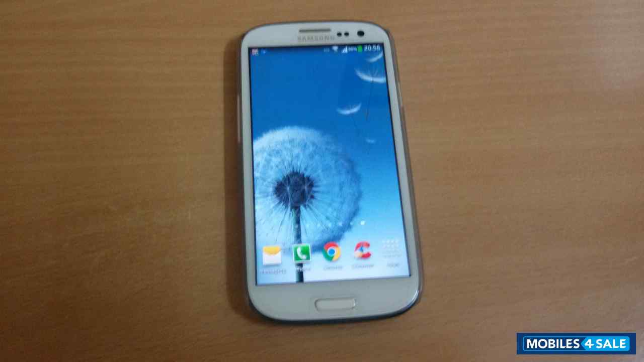 White Samsung Galaxy S3