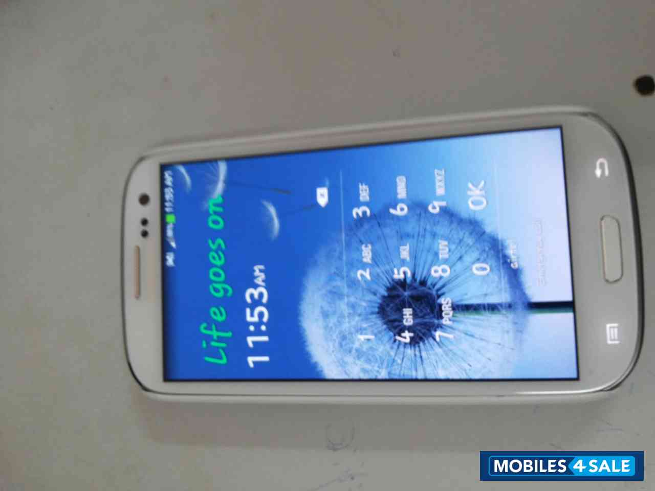 White Samsung Galaxy S3