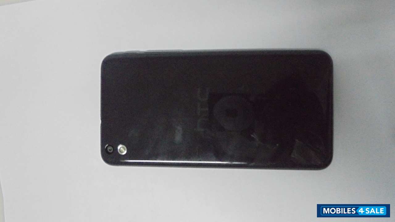 Black HTC Desire 816