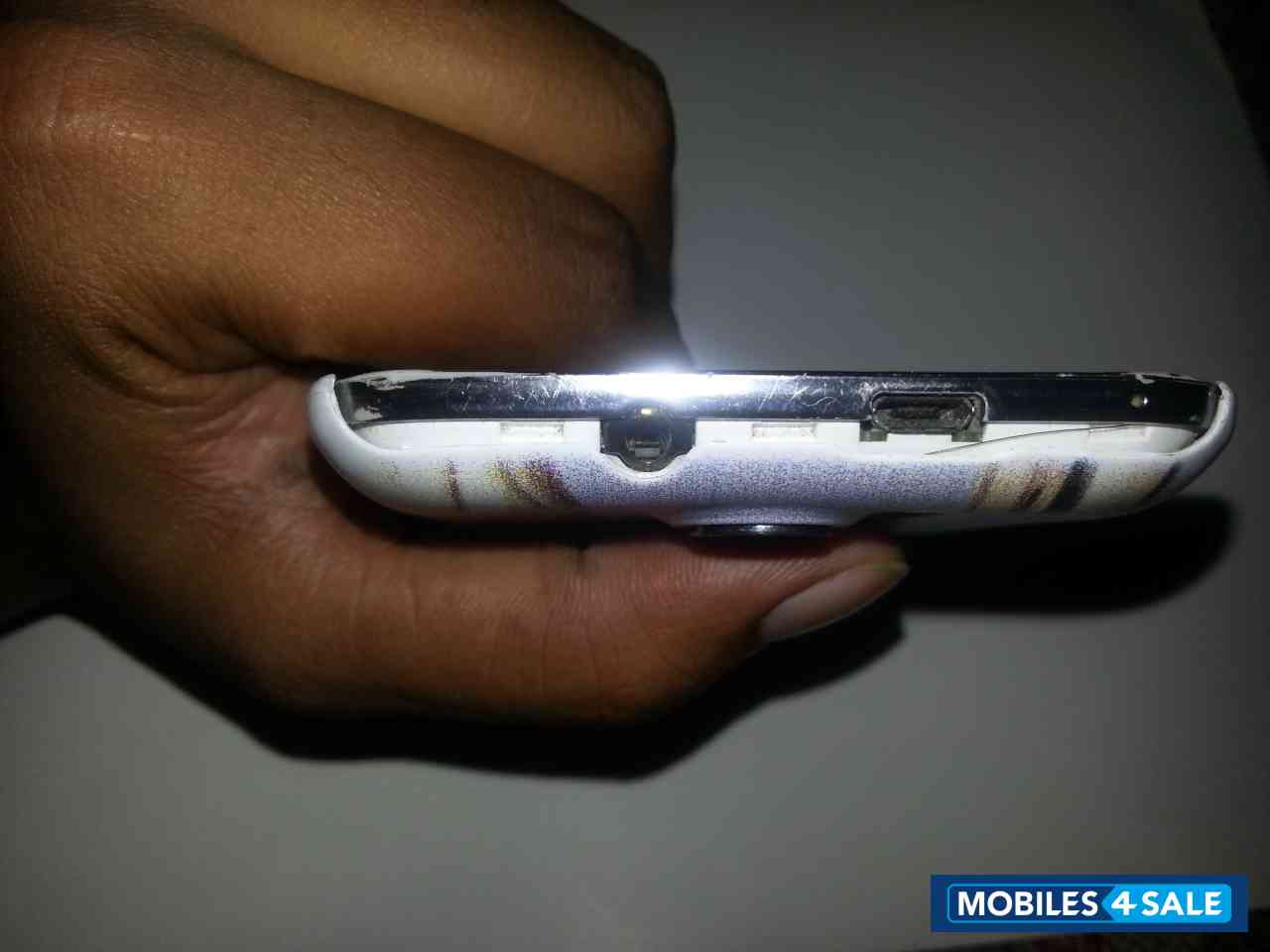 White Micromax Canvas 2 Plus A110Q