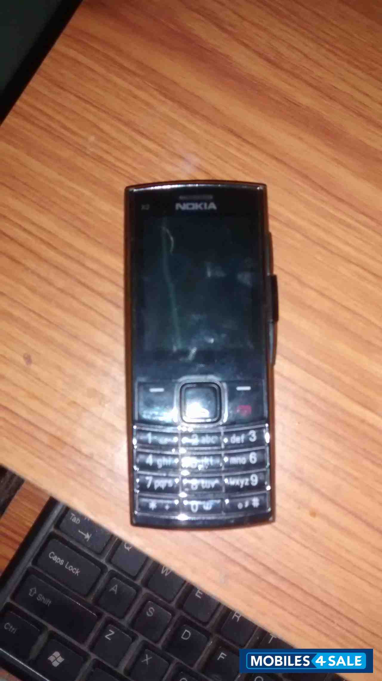 Black Nokia X2-02