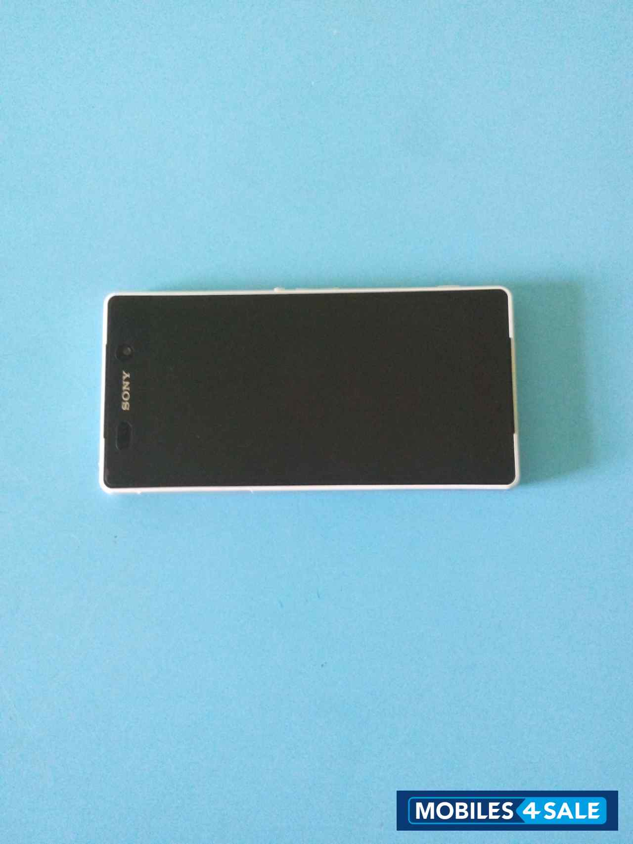 White Sony Xperia Z2