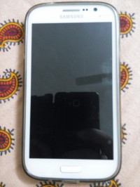 White Samsung Galaxy Grand GT-I9082