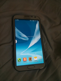 White Samsung Galaxy Note 2