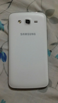 White Samsung Galaxy Grand 2