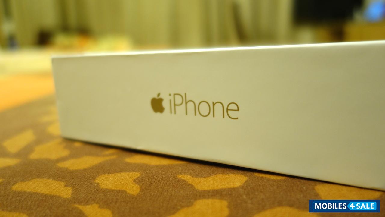Gold Apple iPhone 6 Plus