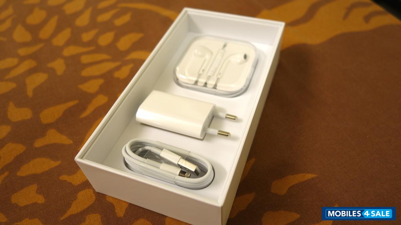 Gold Apple iPhone 6 Plus