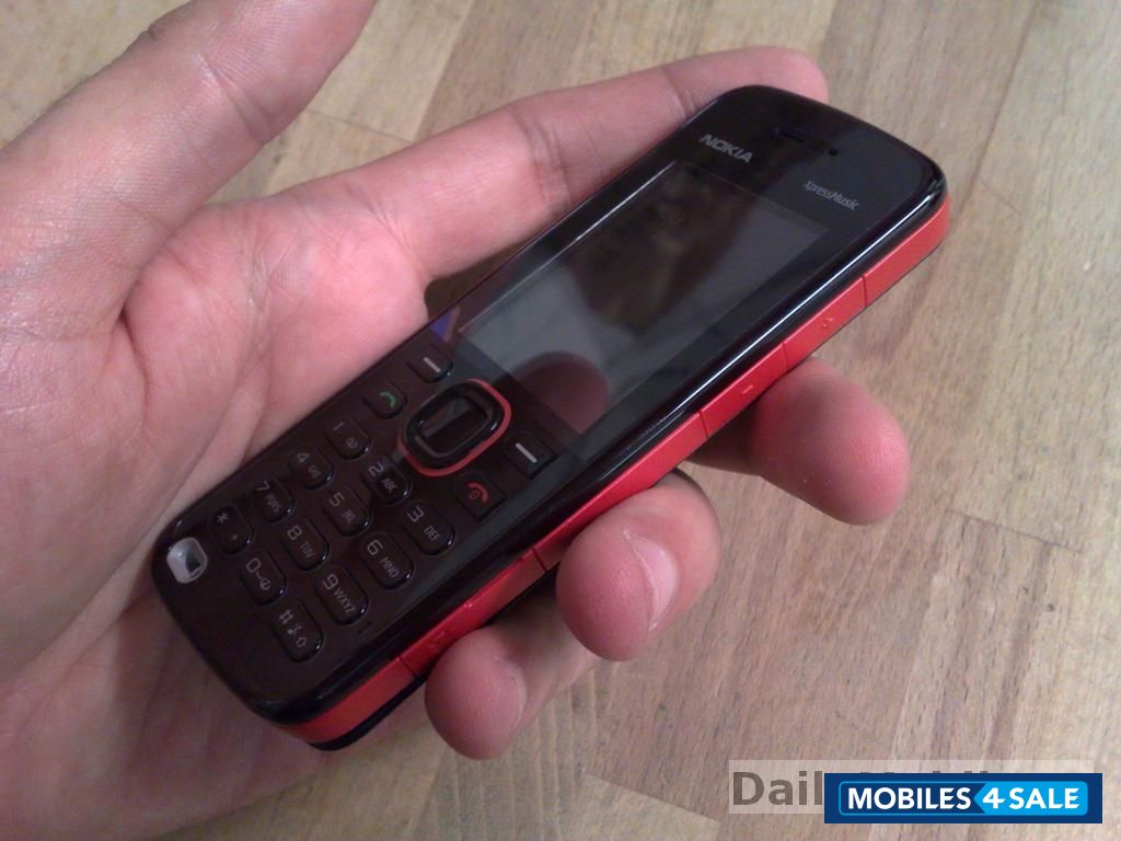 Red Nokia XpressMusic 5220