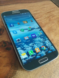 Blue Samsung Galaxy S4