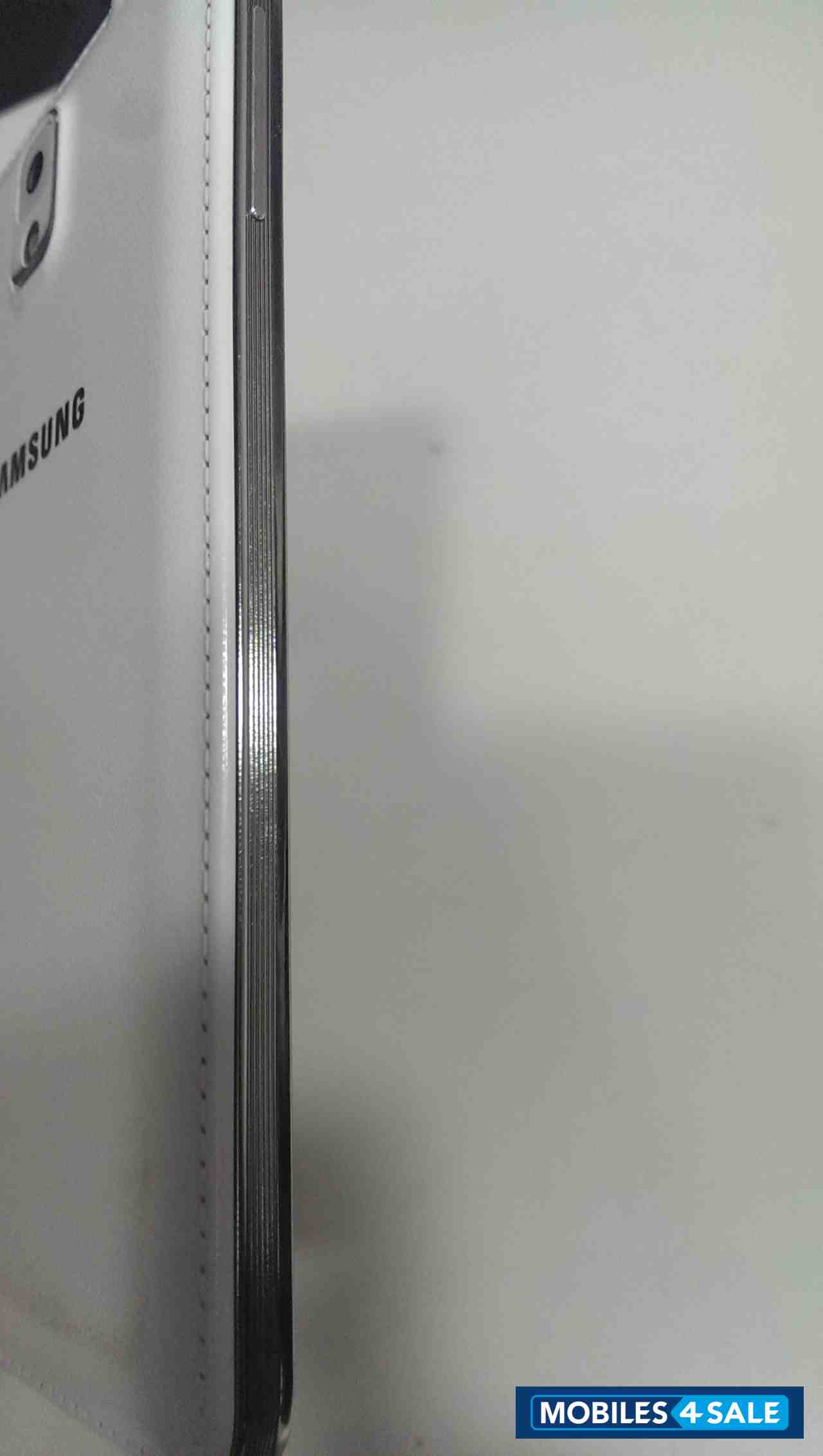 White Samsung Galaxy Note 3