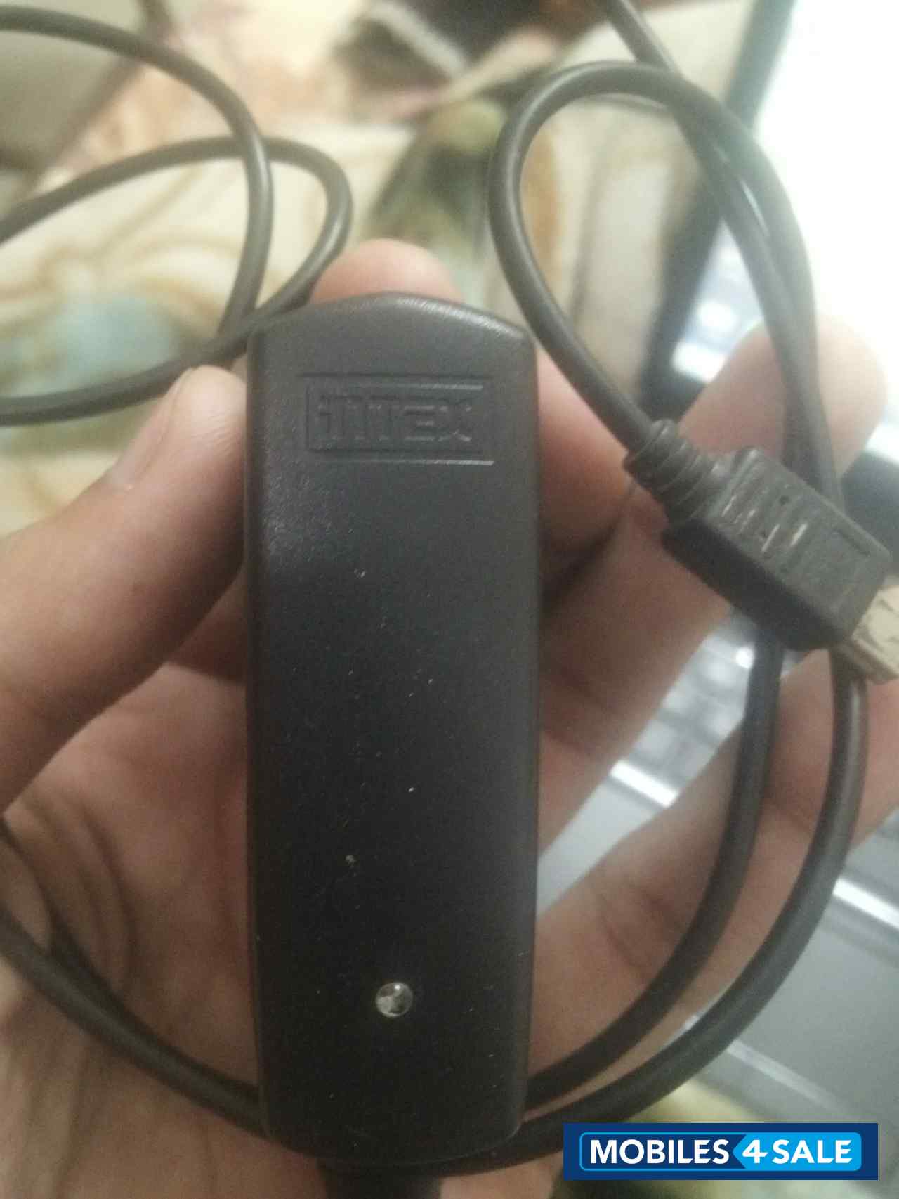 Red + Black Intex IN 6633