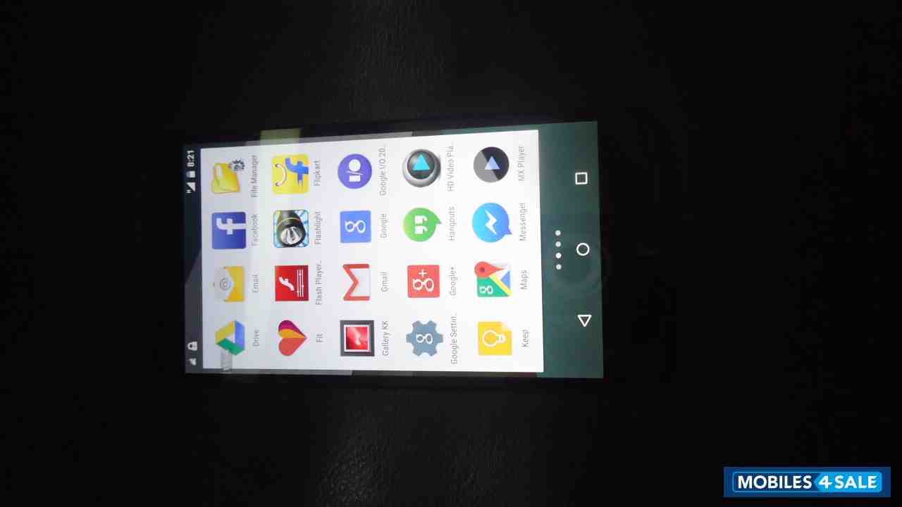 Black Google Nexus 5