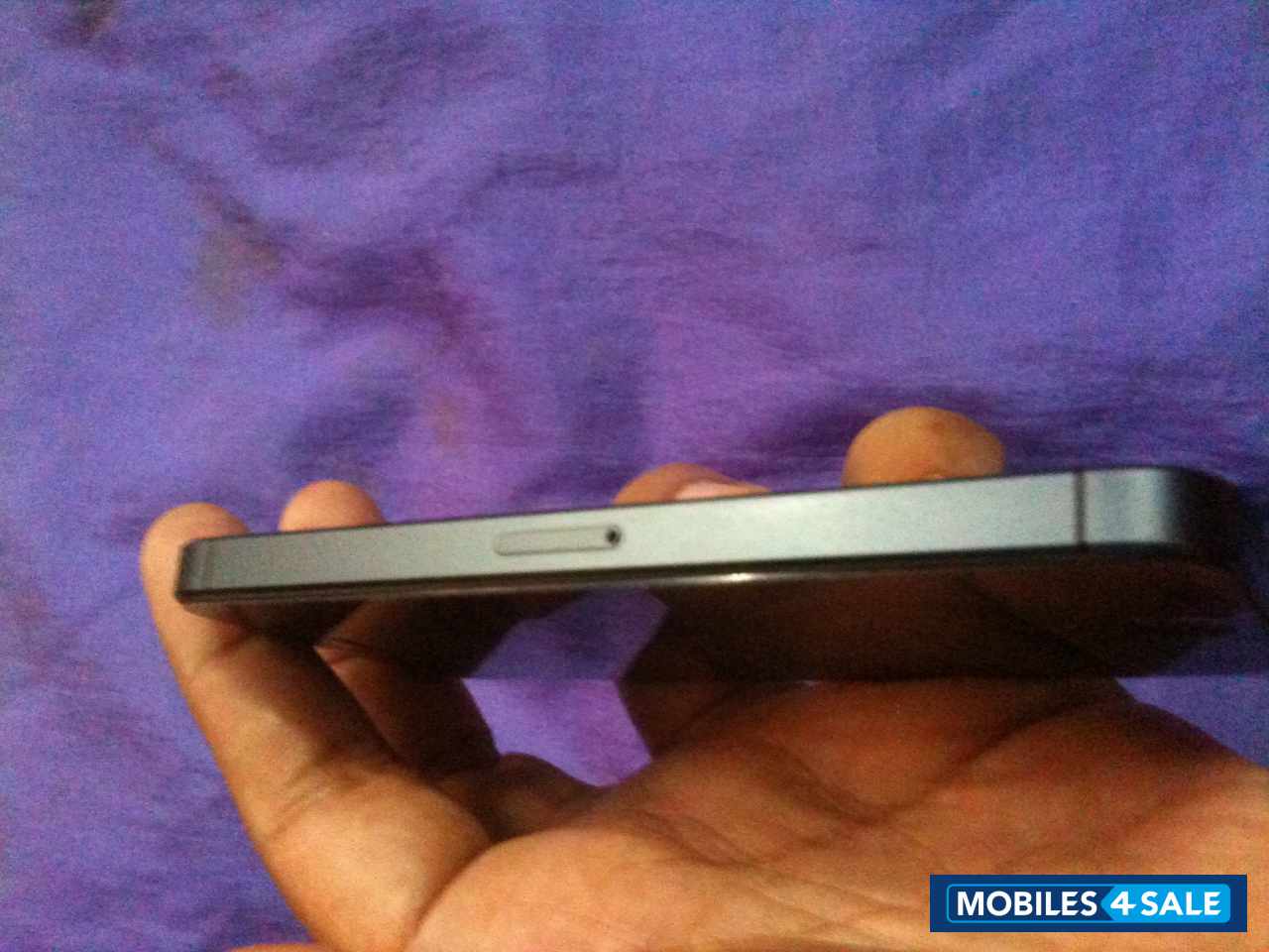 Slate Black Apple iPhone 5 Slate Black Apple iPhone 5