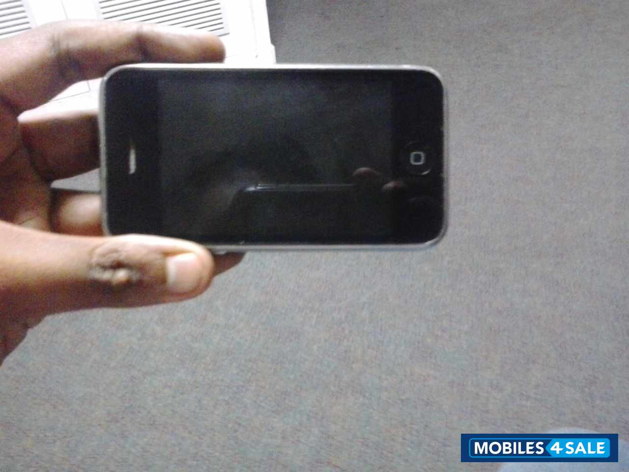 Black Apple iPhone 3GS